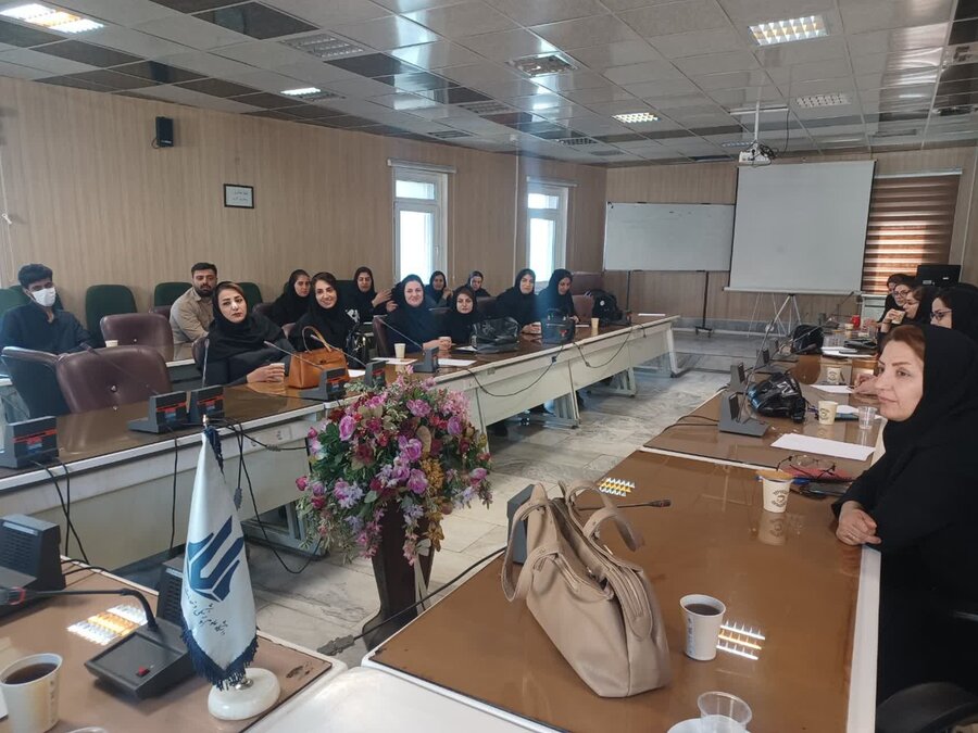 کارگاه آموزشی «کودکآزاری و نحوه مداخله اورژانس اجتماعی» در سنندج برگزار شد