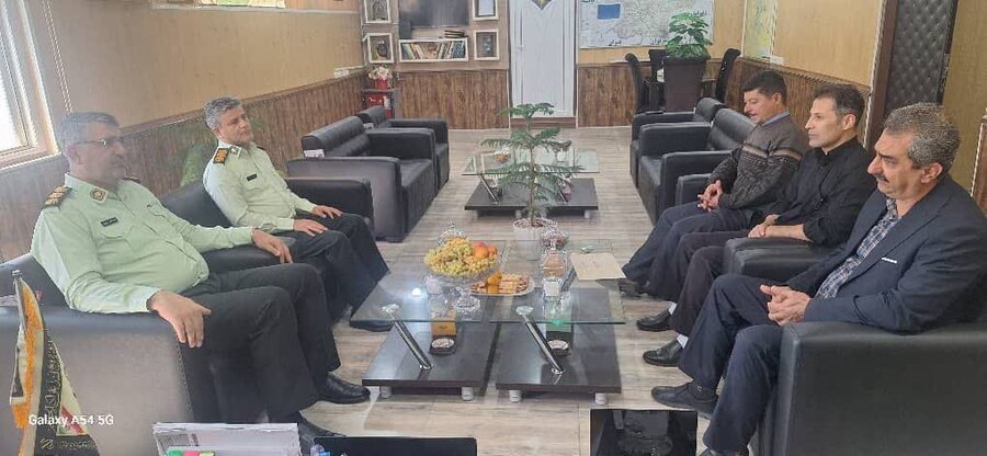 همکاری مشترک بهزیستی سقز با وظیفه عمومی برای تسهیل امور مددجویان