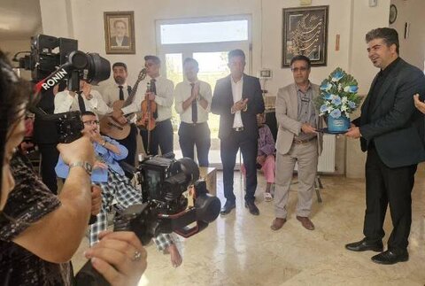 آران و بیدگل | ارتقای کیفیت زندگی سالمندان نیازمند هم‌افزایی و تعامل همه دستگاه‌ها است