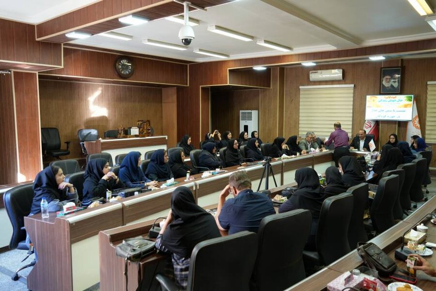 تجلیل از سمنهای فعال در حوزه کودک و نوجوان و فرزندان موفق به مناسبت هفته جهانی کودک