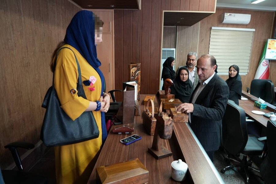 تجلیل از سمنهای فعال در حوزه کودک و نوجوان و فرزندان موفق به مناسبت هفته جهانی کودک