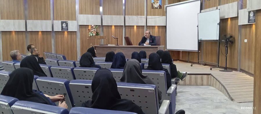 شهریار | برگزاری دوره آموزشی با محوریت تأثیر شادی بر فرهنگ مثبت در خانواده و جامعه