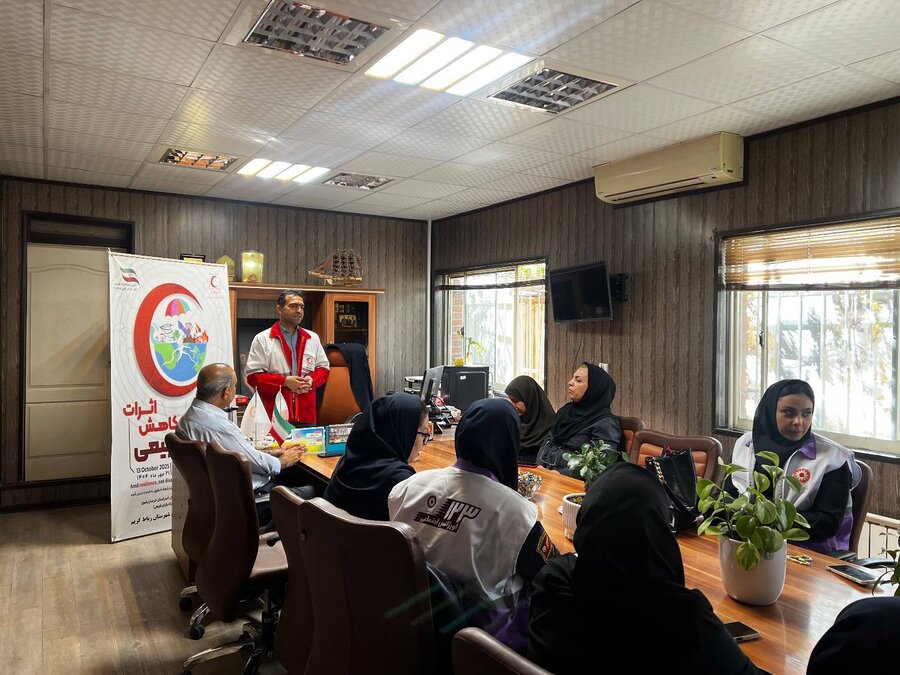 رباط کریم | برگزاری جلسه آموزشی هلال احمر