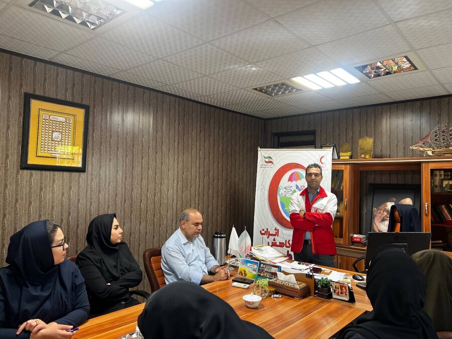 رباط کریم | برگزاری جلسه آموزشی هلال احمر