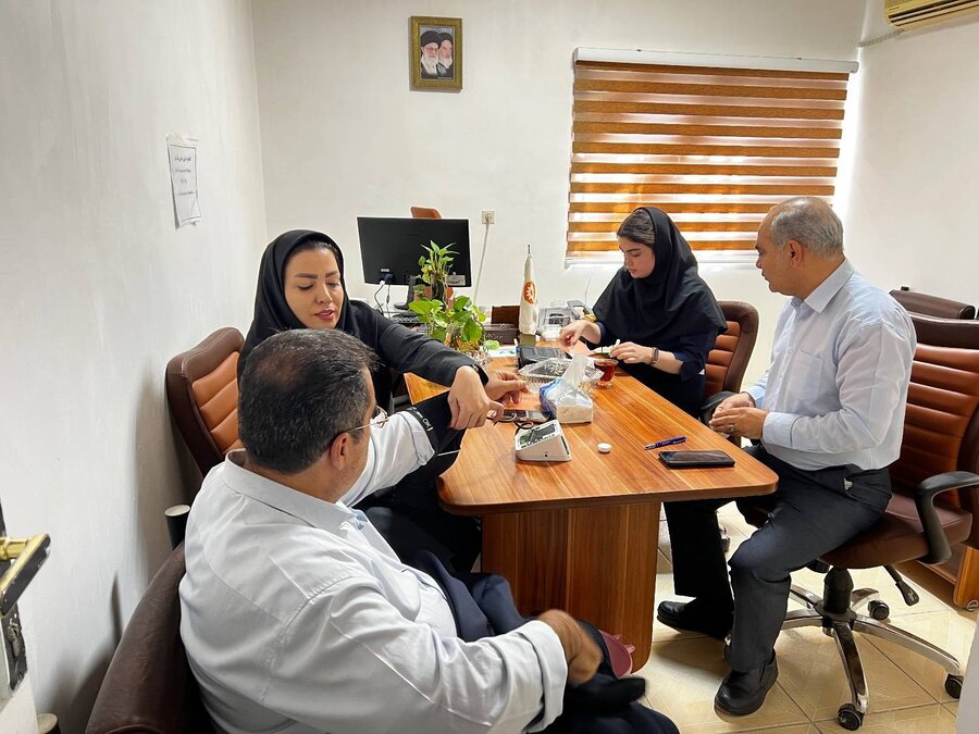 رباط کریم| چکاپ رایگان کارکنان بهزیستی توسط شبکه بهداشت