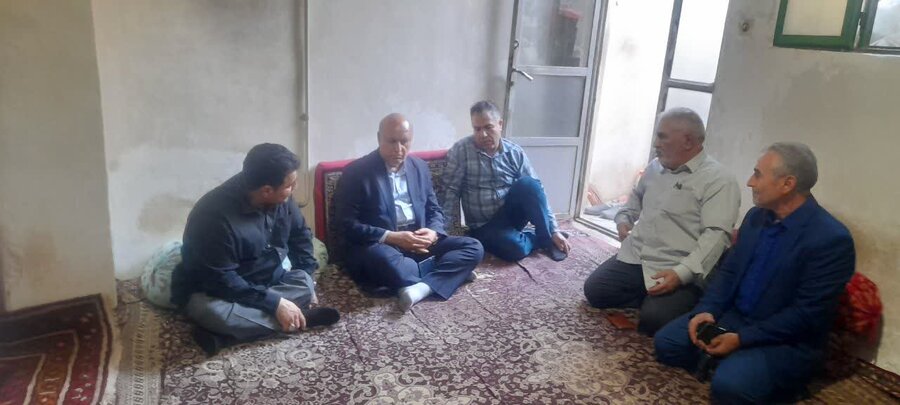 اسلامشهر| بازدید فرماندار و رئیس اداره بهزیستی از خانواده دارای دو فرد معلول 