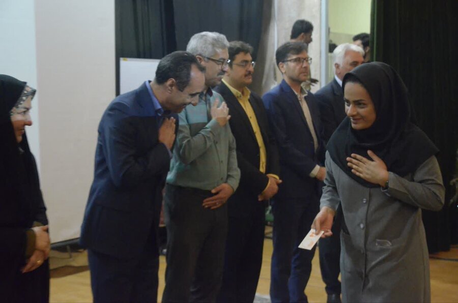 مراسم روز جهانی ناشنوایان در اردکان