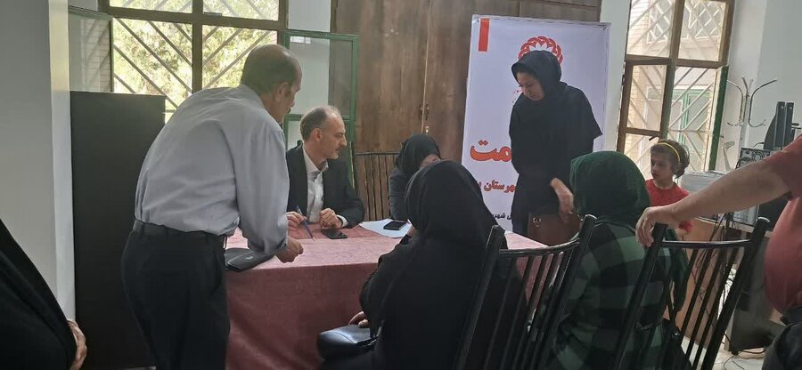 از همدلی تا اقدام؛ میز خدمت مدیریت بهزیستی شهرستان یزد ویژه روز جهانی نابینایان