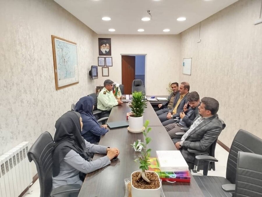 شمیرانات | دیدار رئیس بهزیستی رودبار رقصران با  کلانتری ۱۶۲ فشم