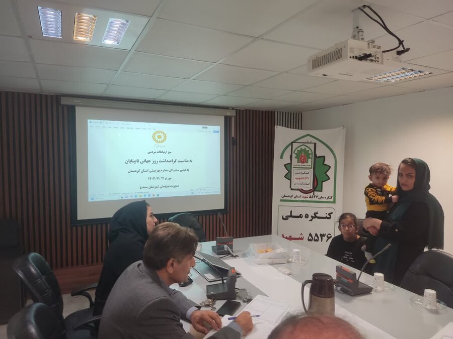 برگزاری میز خدمت ویژه نابینایان در سنندج 