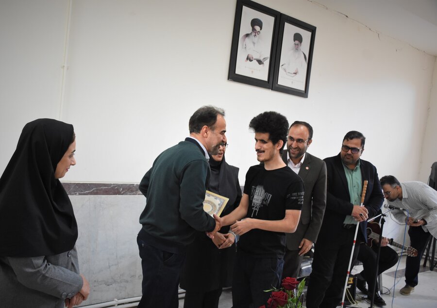 گرامی‌داشت روز عصای سفید