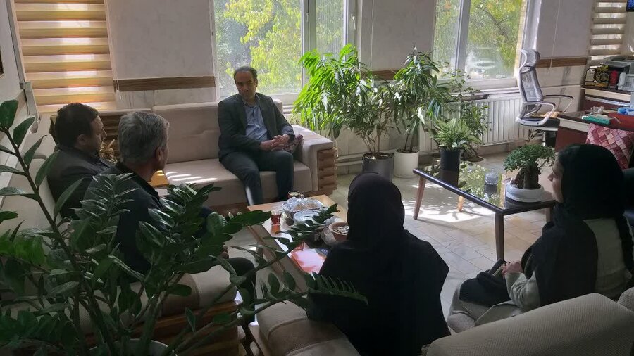 فرماندار بیجار از قهرمان دومیدانی تجلیل کرد؛ تأکید بر شکوفایی استعدادهای توانخواهان