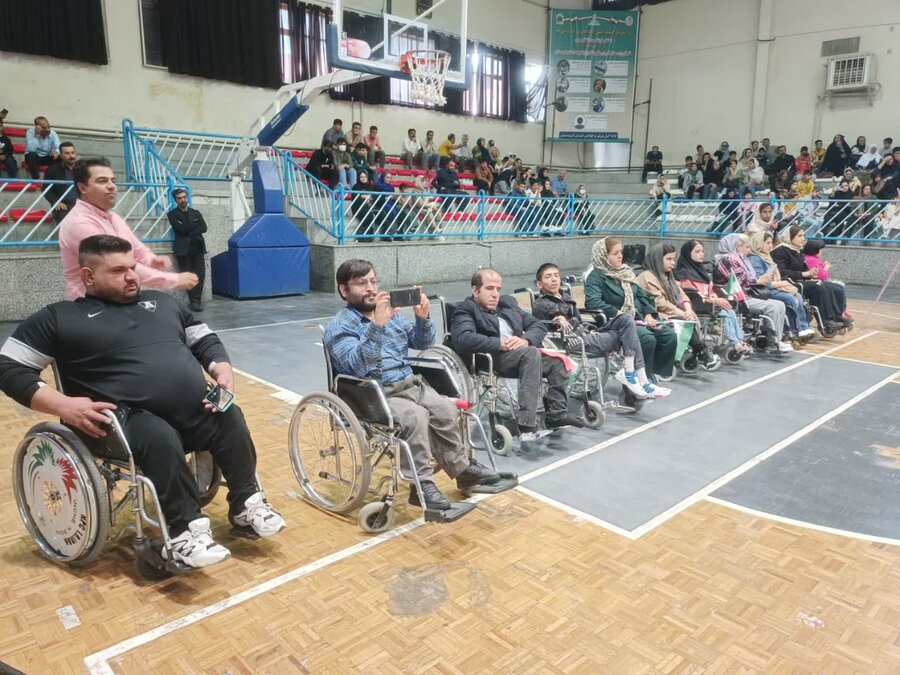 روز ملی پارالمپیک در سنندج گرامی داشته شد؛ نمایشگاه صنایع دستی توانخواهان برپا شد