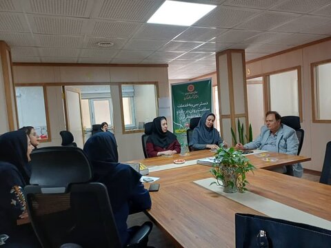 قدردانی مدیر بهزیستی کرج از فعالیت‌های مرکز مشاوره ۱۴۸۰