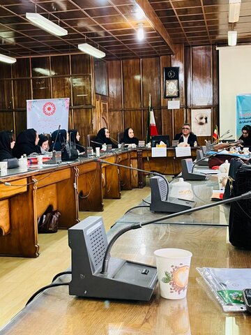 برگزاری کارگاه آموزشی همدلی و ارتباط مؤثر در بهزیستی اهواز