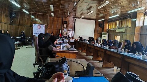 برگزاری دوره آموزشی غربالگری سلامت جسمی ویژه بانوان سرپرست خانوار در بهزیستی اهواز