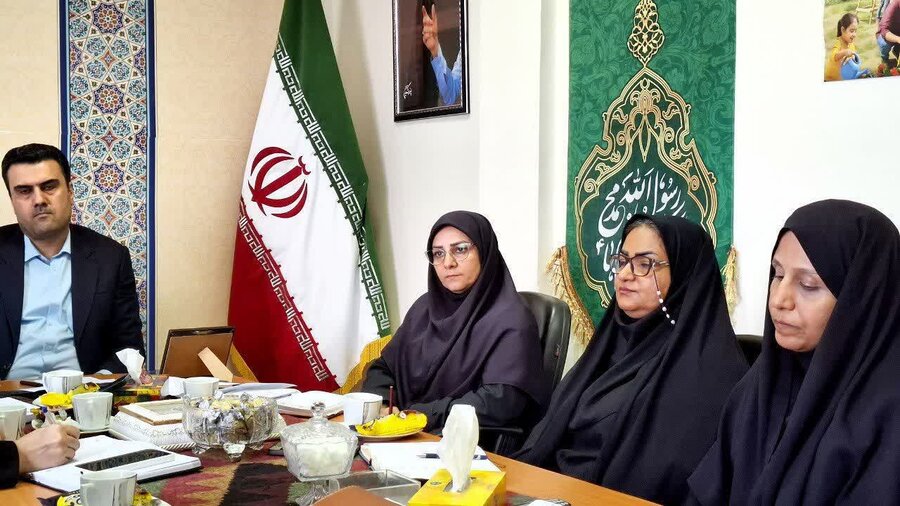 جلسه بررسی آسیب‌های اجتماعی با محوریت مسائل مرتبط با دختران 