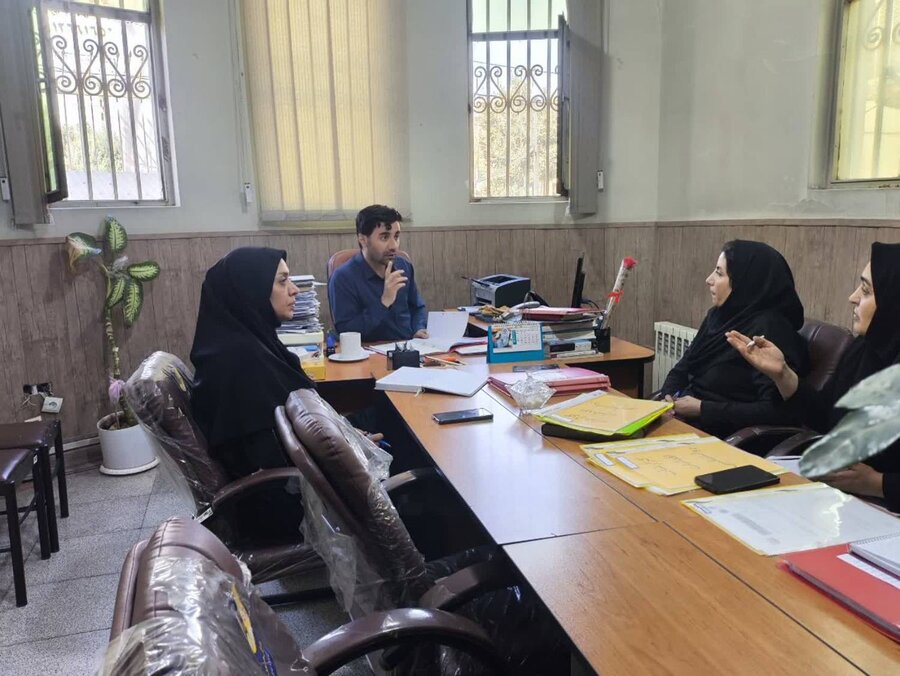 پاکدشت | تأکید مسئول سلامت  اجتماعی بهزیستی بر ارتقای کیفیت خدمات در مراکز شبه‌خانواده