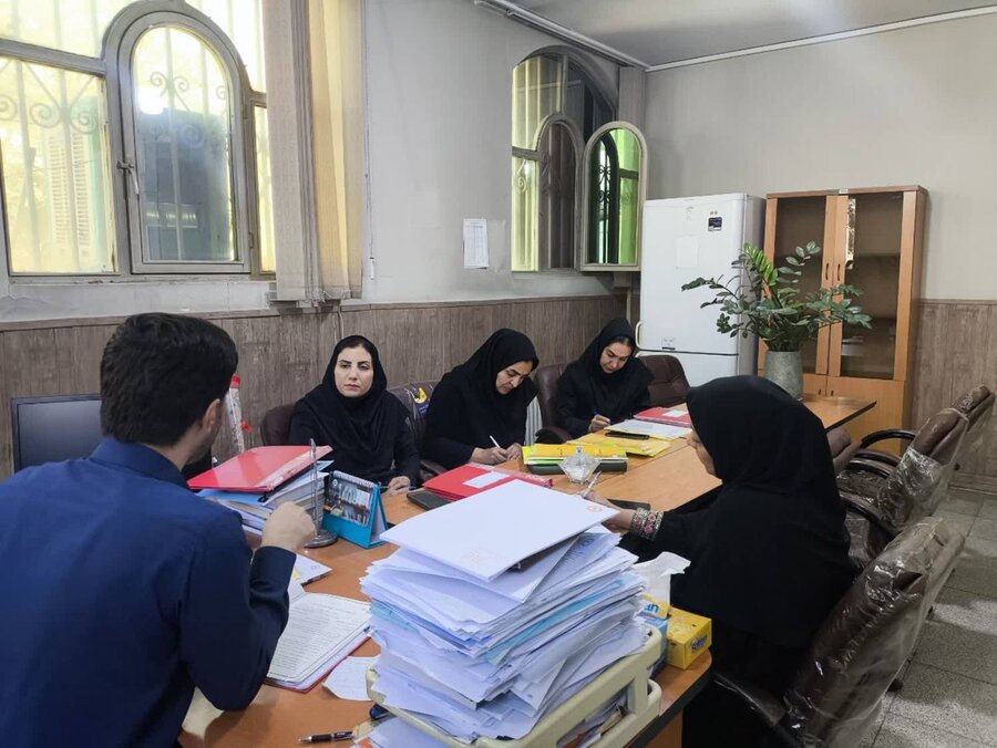 پاکدشت | تأکید مسئول سلامت  اجتماعی بهزیستی بر ارتقای کیفیت خدمات در مراکز شبه‌خانواده
