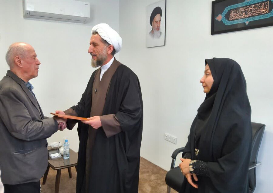 تأکید نماینده ولی‌فقیه در قزوین بر حمایت همه‌جانبه از معلولان در روز جهانی عصای سفید