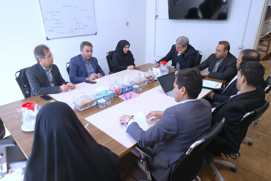 بازدید رئیس سازمان بهزیستی کشور از صندوق حمایت از فرصت های شغلی افراد دارای معلولیت بازدید رئیس سازمان بهزیستی کشور از صندوق حمایت از فرصت های شغلی افراد دارای معلولیت