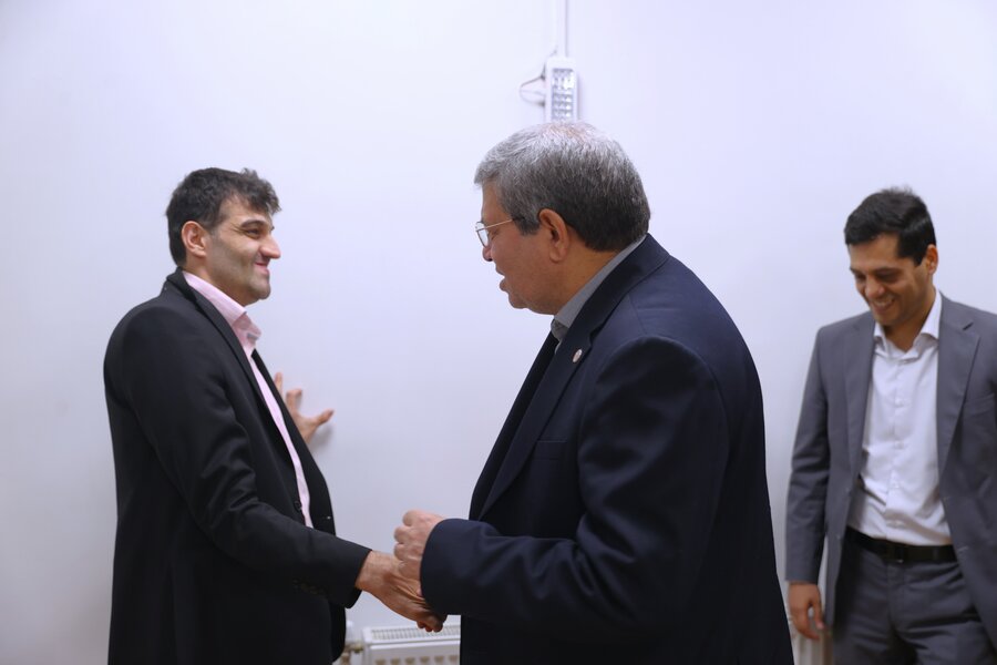 بازدید رئیس سازمان بهزیستی کشور از صندوق حمایت از فرصت های شغلی افراد دارای معلولیت بازدید رئیس سازمان بهزیستی کشور از صندوق حمایت از فرصت های شغلی افراد دارای معلولیت