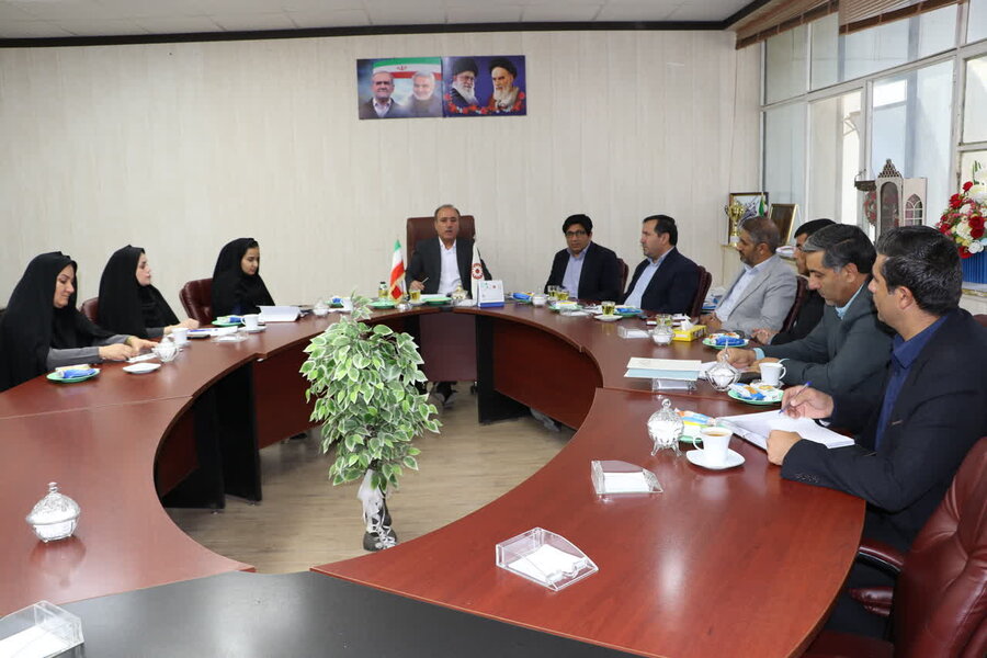 برگزاری جلسه حمایتی از کودکان کار و پیشگیری از خشونت علیه آنان با حضور سرپرست اداره کل بهزیستی کهگیلویه و بویراحمد