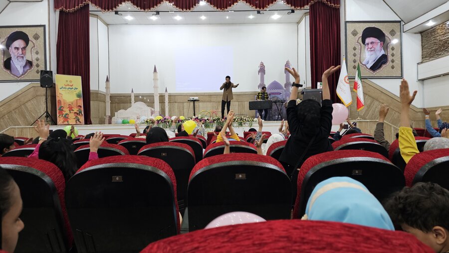 جشن هفته ملی کودک ویژه فرزندان زنان سرپرست خانوار