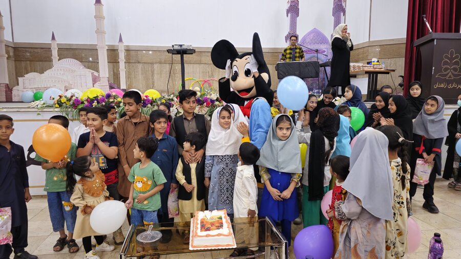 جشن هفته ملی کودک ویژه فرزندان زنان سرپرست خانوار