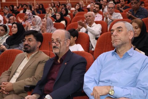 گزارش تصویری اجشن گرامیداشت روز جهانی عصای سفید در استان مرکزی با حضور مسئولان و نابینایان؛ تأکید بر تحقق فرصت‌های برابر و دسترس‌پذیری شهری