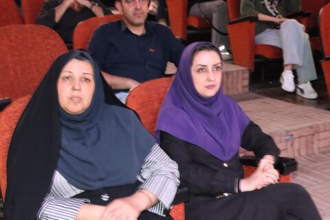 گزارش تصویری اجشن گرامیداشت روز جهانی عصای سفید در استان مرکزی با حضور مسئولان و نابینایان؛ تأکید بر تحقق فرصت‌های برابر و دسترس‌پذیری شهری