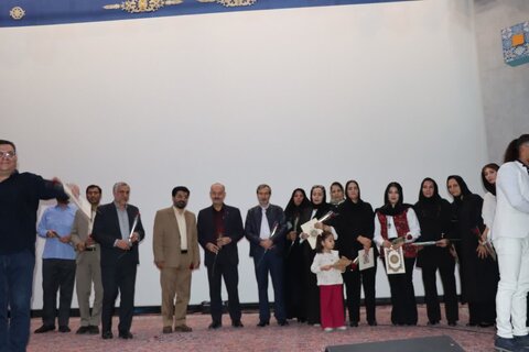 گزارش تصویری اجشن گرامیداشت روز جهانی عصای سفید در استان مرکزی با حضور مسئولان و نابینایان؛ تأکید بر تحقق فرصت‌های برابر و دسترس‌پذیری شهری