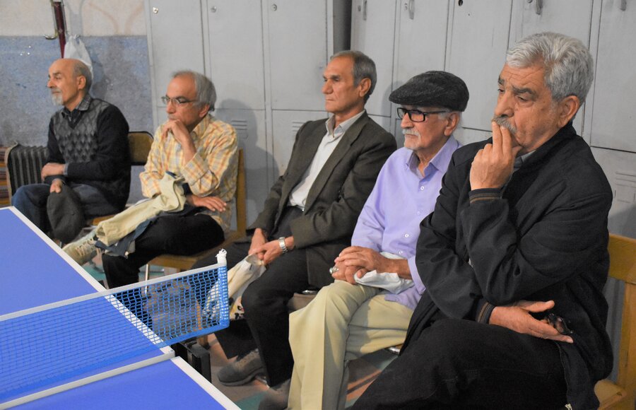 سالمندان مرکز مهرگان