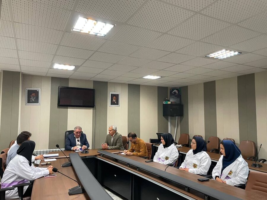 قروه | دیدار رئیس اداره فوریتهای اجتماعی استان کردستان با همکاران اورژانس اجتماعی