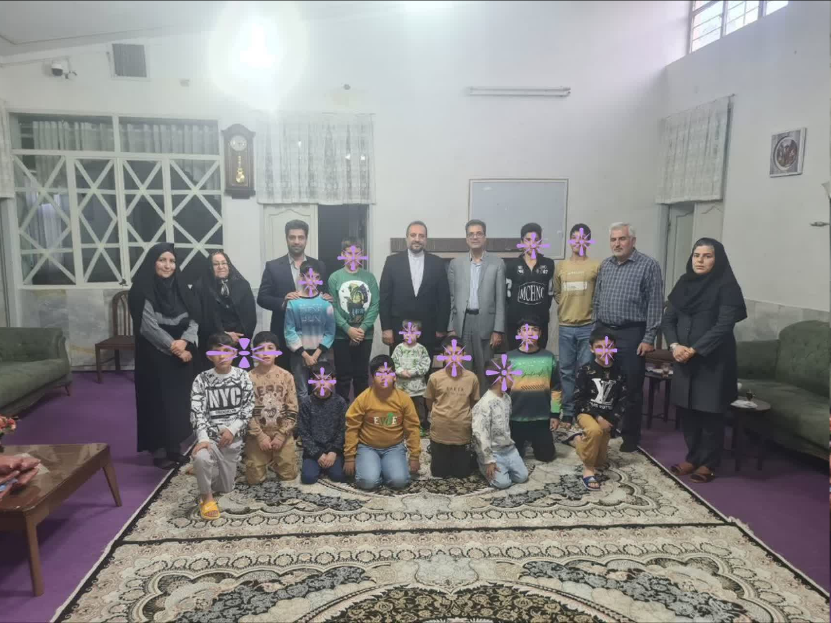 فرماندارشهرستان در معیت رئیس بهزیستی از خانه کودکان و نوجوانان مهرعلی (ع) نهاوند بازدید کرد