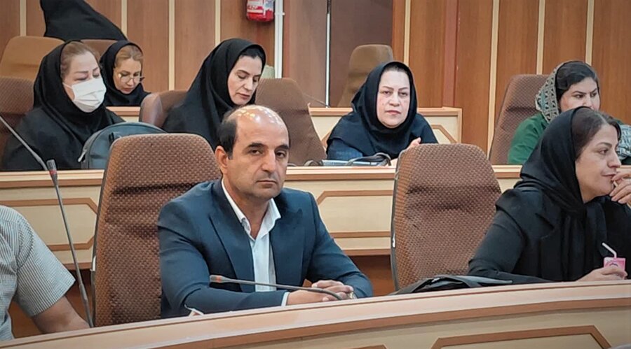 نشست با مشاوران و فعالان حرفۀ روانشناسی نشست با مشاوران و فعالان حرفۀ روانشناسی
