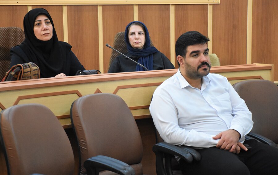 نشست با مشاوران و فعالان حرفۀ روانشناسی نشست با مشاوران و فعالان حرفۀ روانشناسی