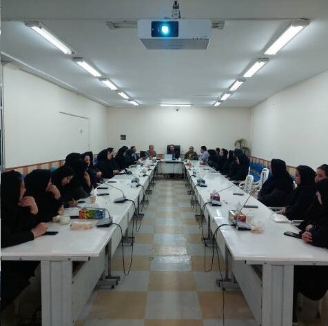 دوره آموزشی " اهمیت حمایت‌های روان‌شناختی در شرایط دشوار" ویژه کارکنان بهزیستی برگزار شد