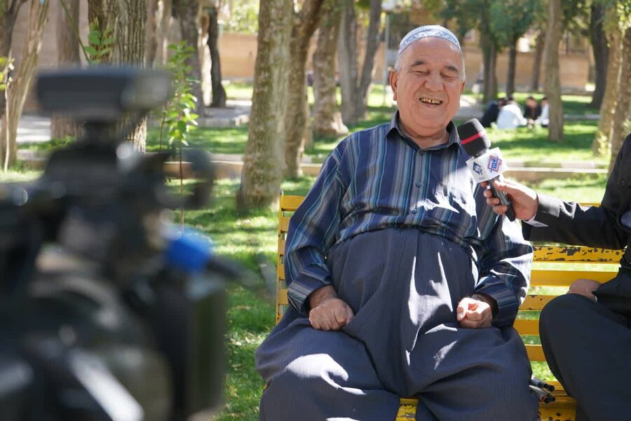 در رسانه / حضور صداوسیمای مرکز مهاباد در جمع روشندلان به مناسبت روز جهانی عصای سفید