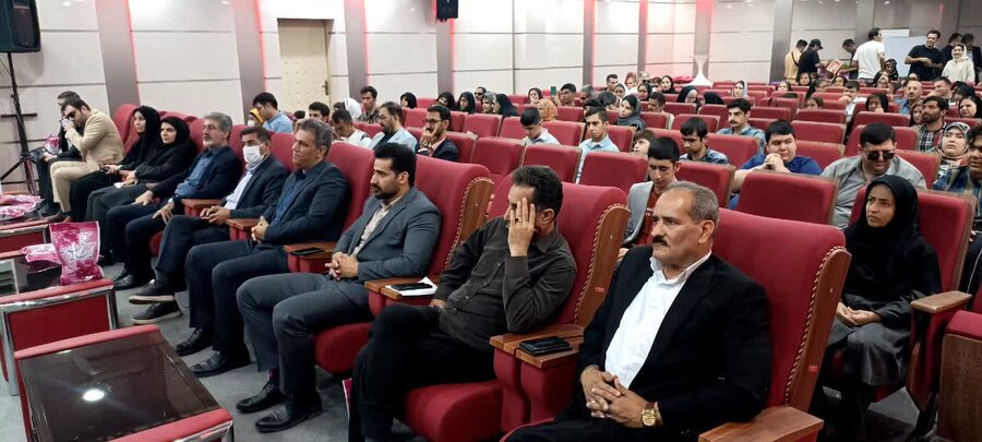 همایش روز جهانی عصای سفید در بهزیستی استان لرستان