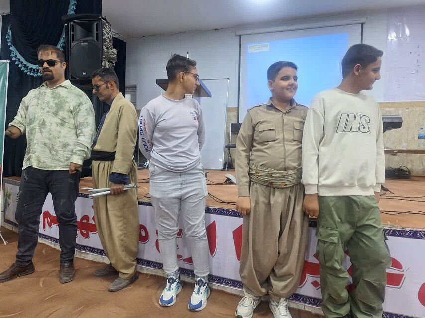 مراسم بزرگداشت روز جهانی عصای سفید در سقز برگزار شد