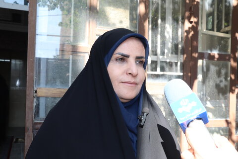 آئین واگذاری مسکن خانواده پنج معلولیتی شهرستان کوهرنگ