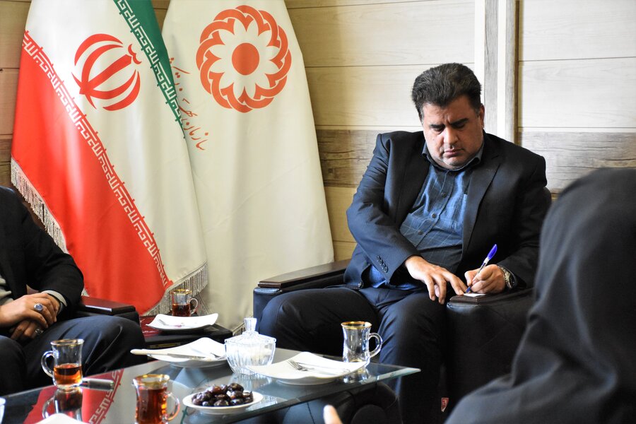 نشست با مسئولان استانداری