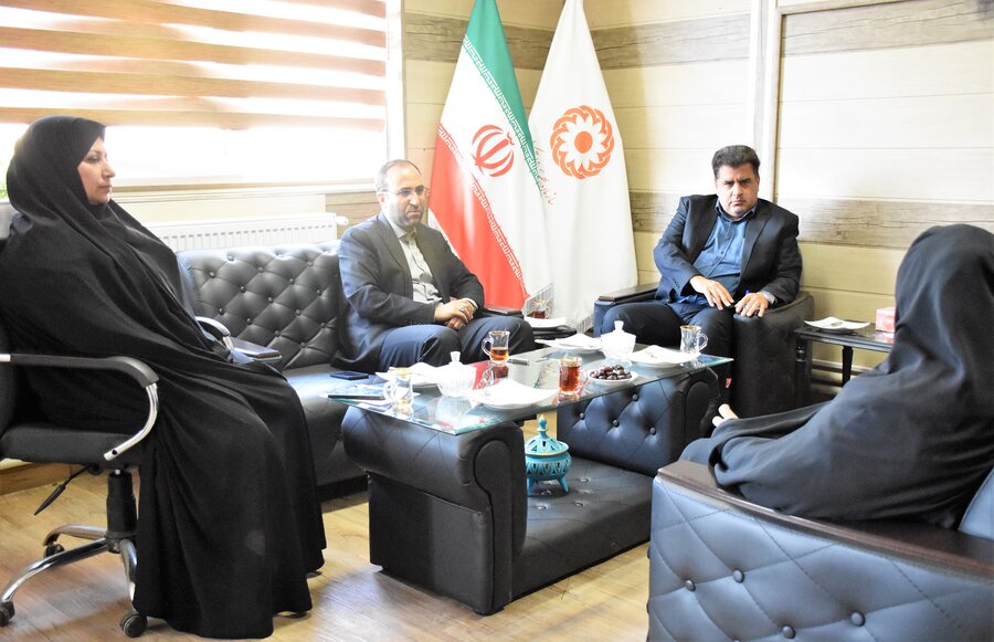 نشست با مسئولان استانداری