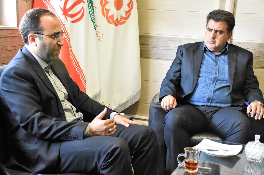 نشست با مسئولان استانداری