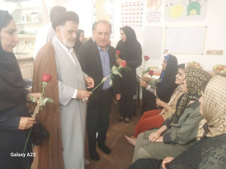 افتتاح بهمئی