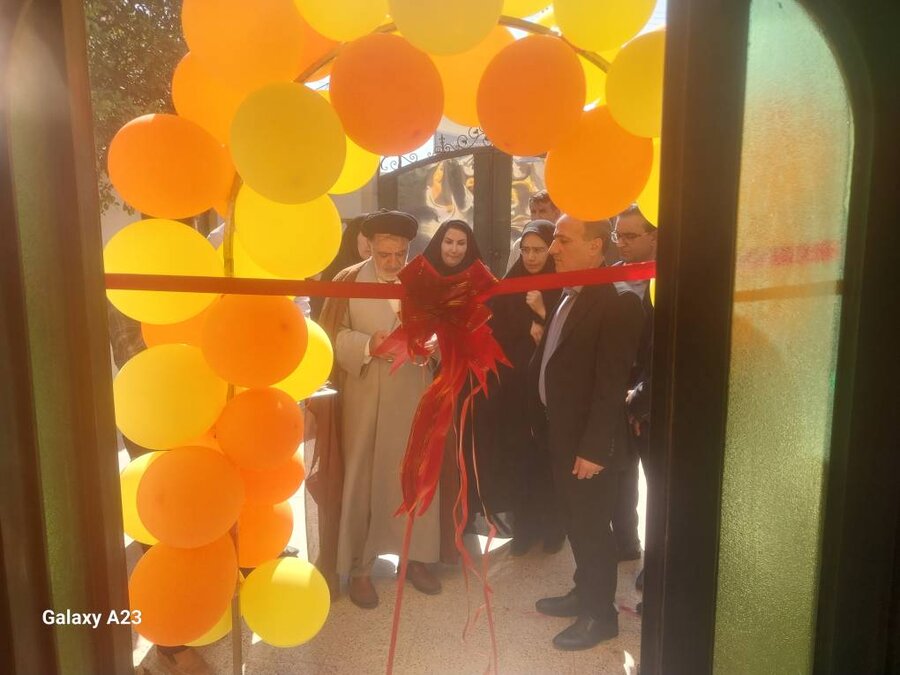سرپرست اداره کل بهزیستی کهگیلویه و بویراحمد، مرکز «آوای باران» بهمئی را افتتاح و با اهدای گل، لبخند را مهمان دختران توان‌خواه نمود