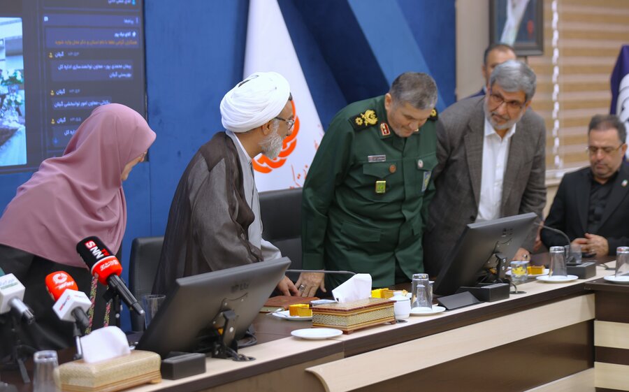 اهدای 3459 جهیزیه و امضای تفاهم نامه همکاری با سپاه پاسداران اهدای 3459 جهیزیه و امضای تفاهم نامه همکاری با سپاه پاسداران