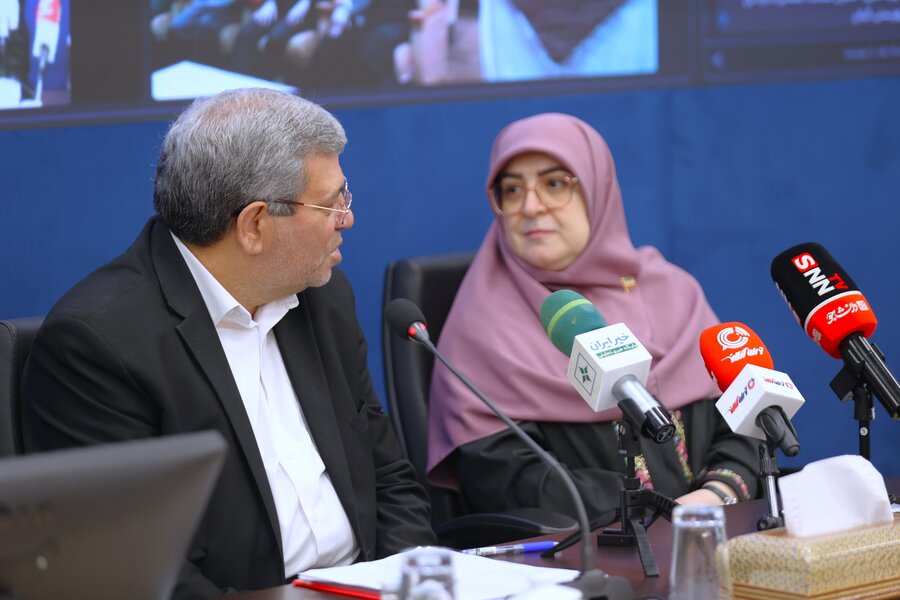اهدای 3459 جهیزیه و امضای تفاهم نامه همکاری با سپاه پاسداران اهدای 3459 جهیزیه و امضای تفاهم نامه همکاری با سپاه پاسداران