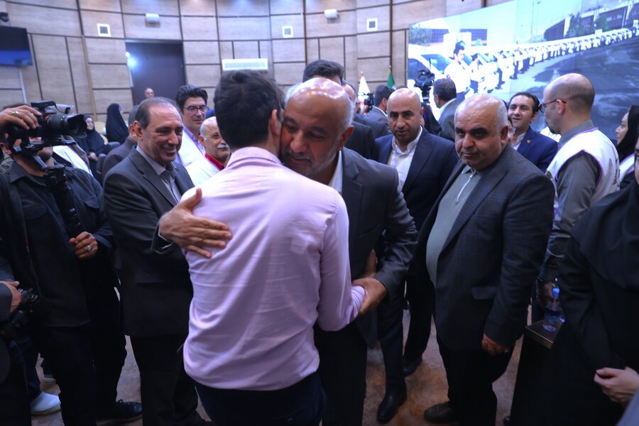 بازدید از مرکز رصدکنترل عملیات اورژانس اجتماعی بازدید از مرکز رصدکنترل عملیات اورژانس اجتماعی